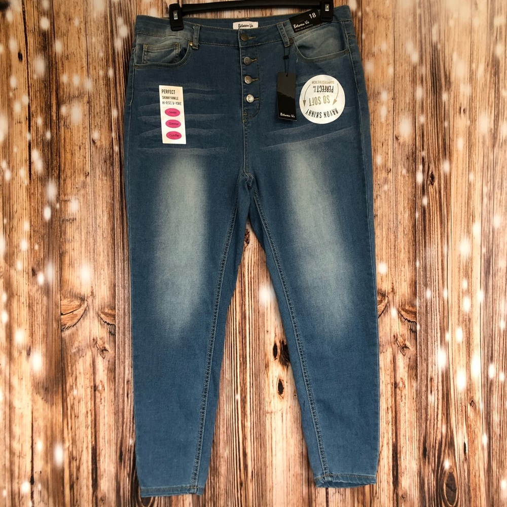 NWT Between Us Mia Ultra Skinny Jeans